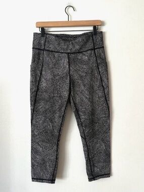 Lululemon Time To Sweat Crop Leggings Free Spirit Alpine White Black Size 12